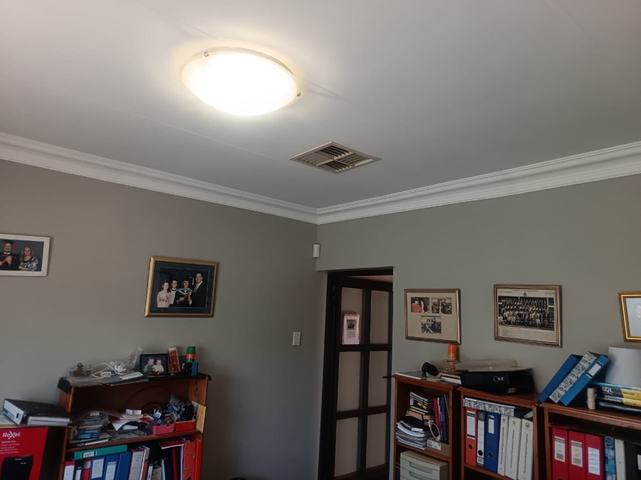 3 Bedroom Property for Sale in Royldene Northern Cape